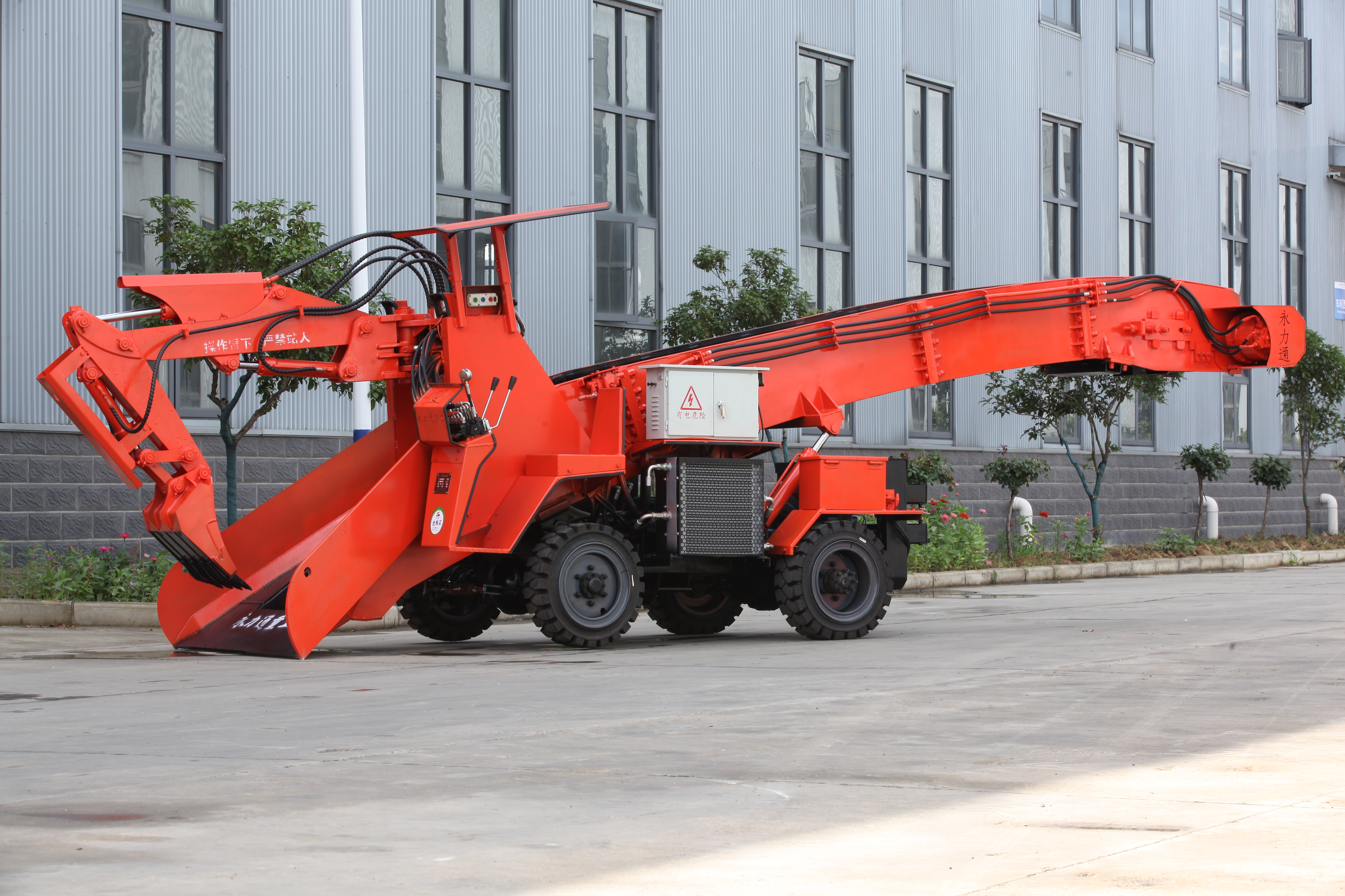 1.8米小斷面到3米以上，永力通斜井扒渣機總有適合你的型號