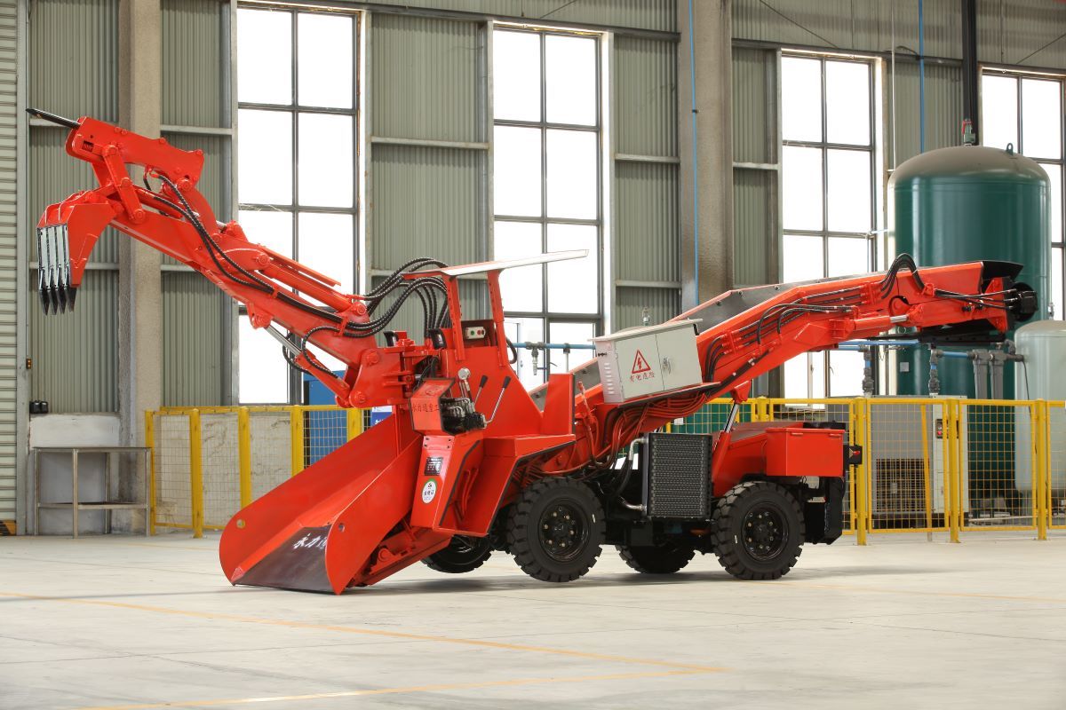 永力通皮帶式扒渣機，輸送快不撒料